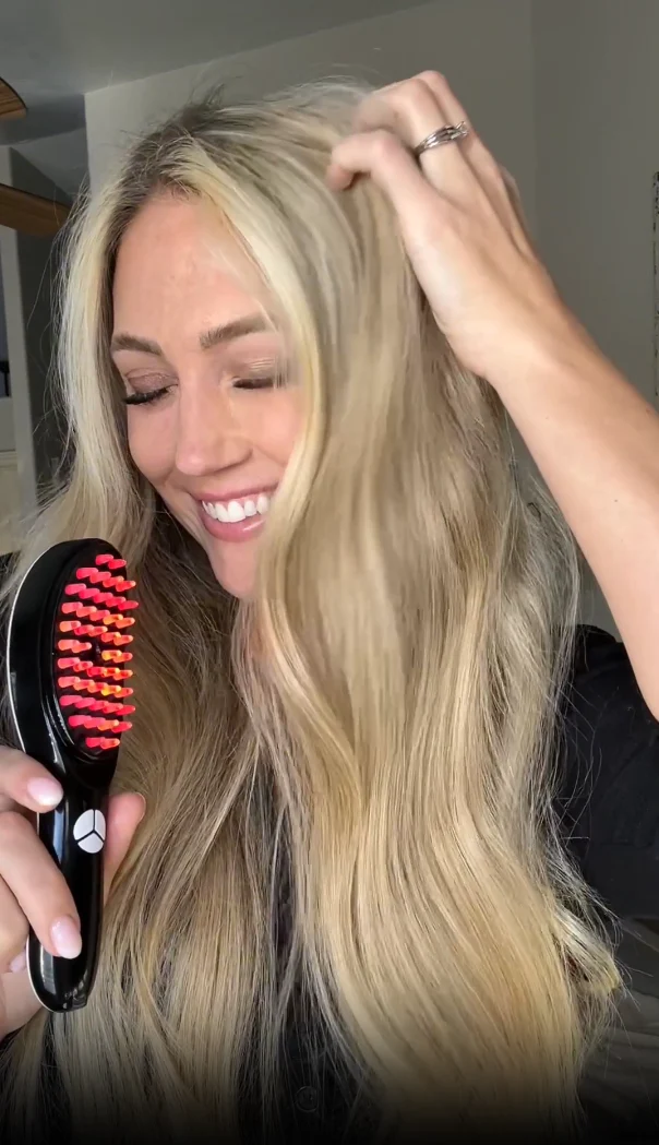 Lumi Locks - Hair Therapy Brush